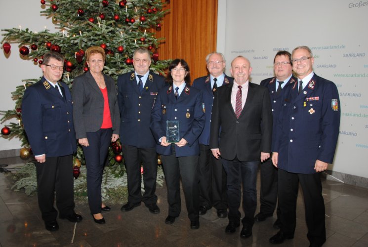Die Delegation des KFV Saarlouis mit LBI Bernd Becker und Ministerin Monika Bachmann.